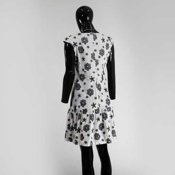 Chic Karen Millen Floral Print Drop-Waist Mini Dress - Picture 2 of 4